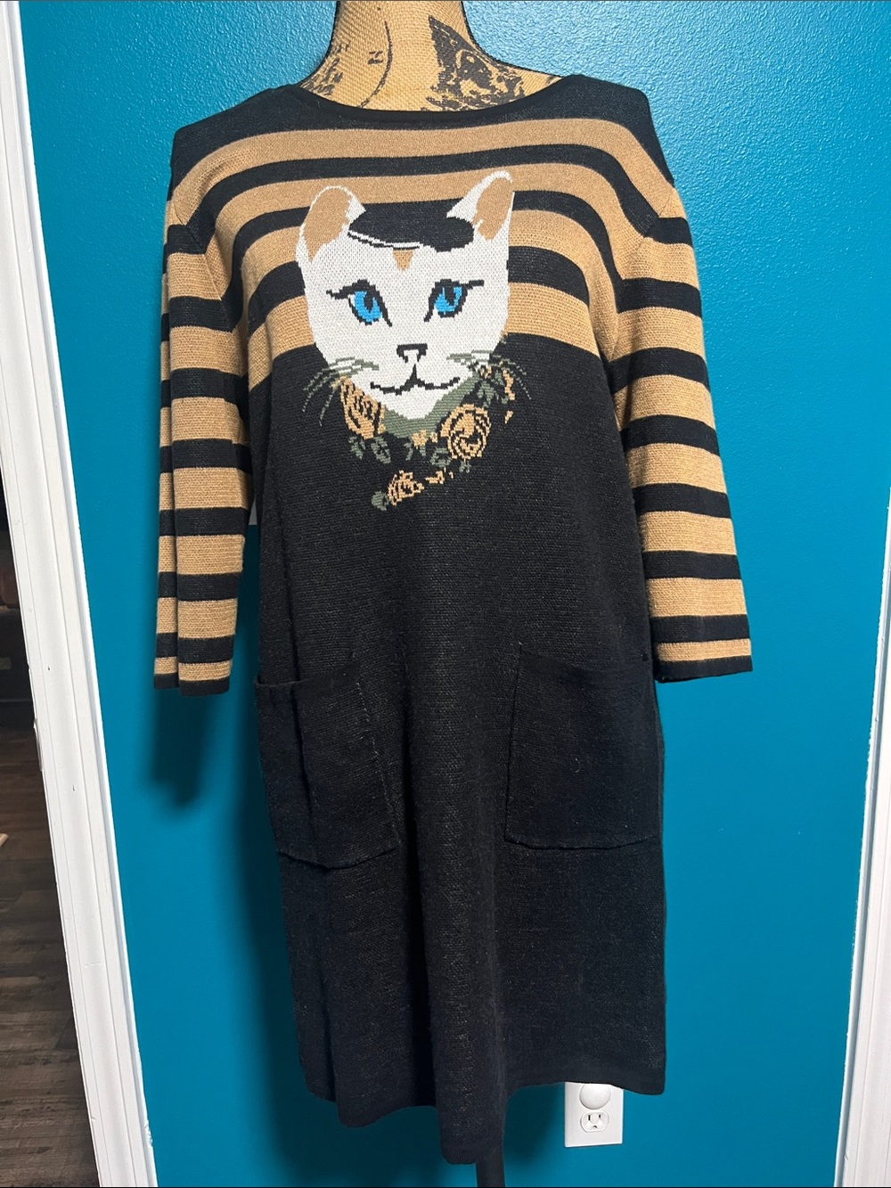 Black and Tan Cat Motif Cozy Pet-Themed Sweater Dress
